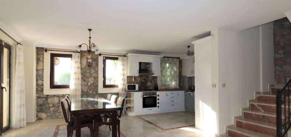 Фетхие: Villa XT15 by JoyLettings