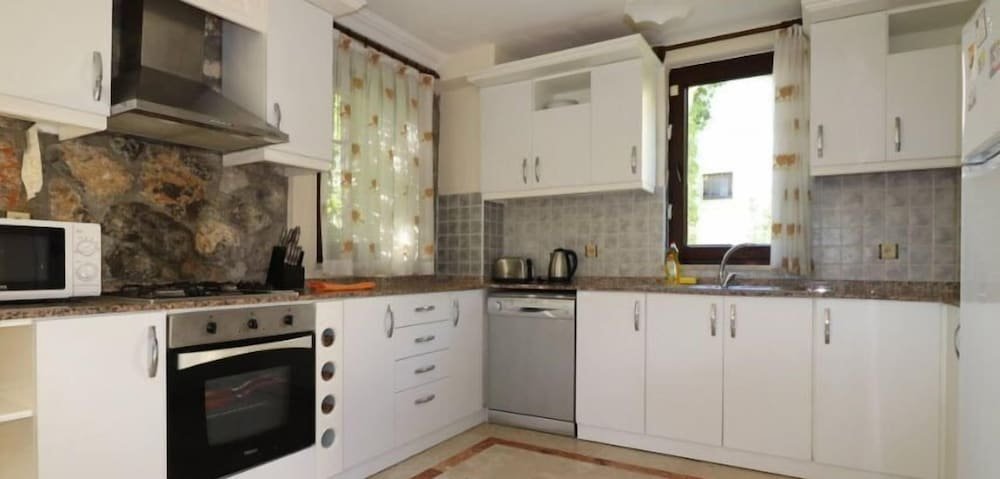 Фетхие: Villa XT15 by JoyLettings