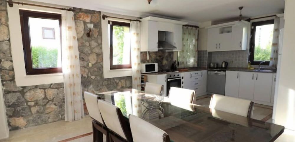 Фетхие: Villa XT15 by JoyLettings
