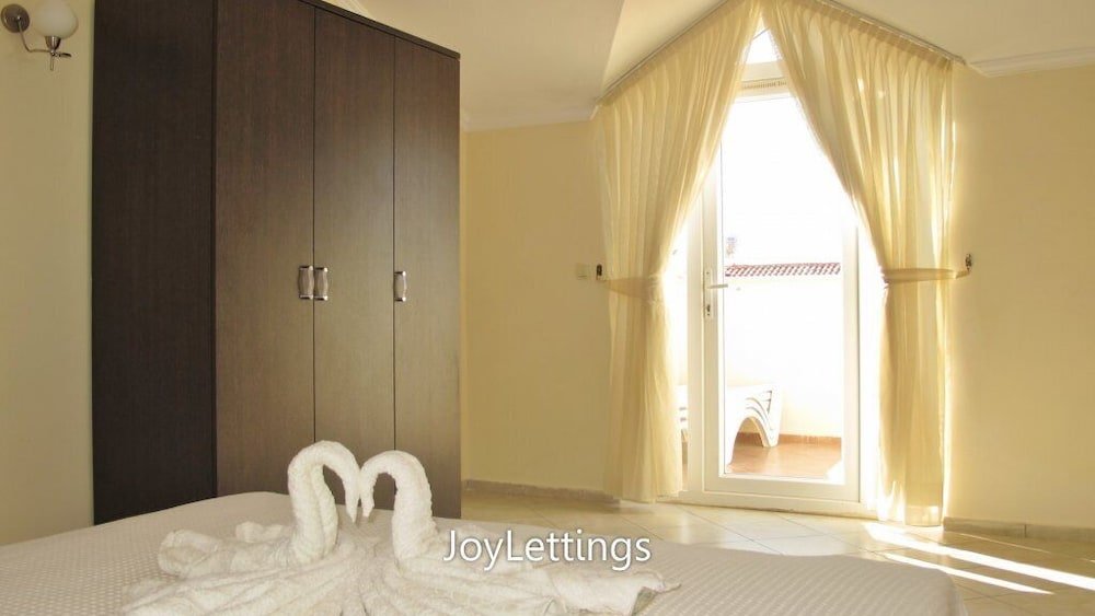 Фетхие: Villa PS01 by JoyLettings