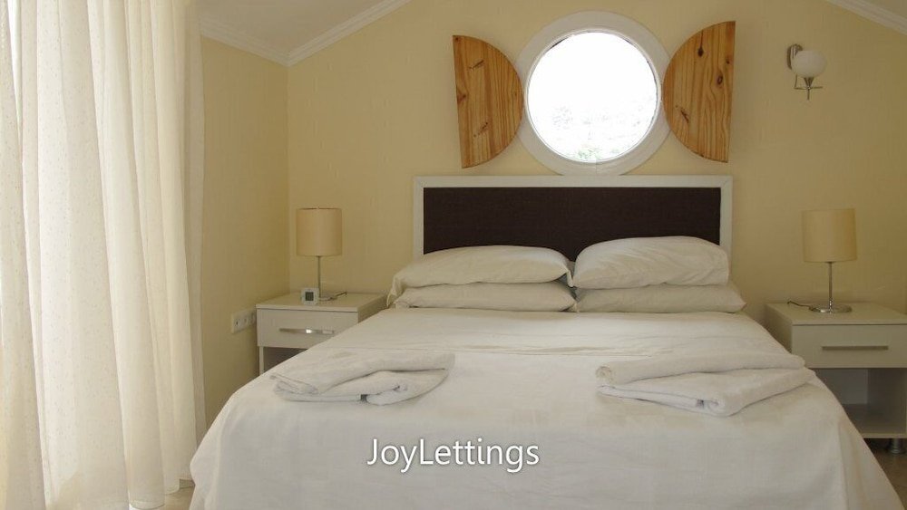 Фетхие: Villa TH10 by JoyLettings