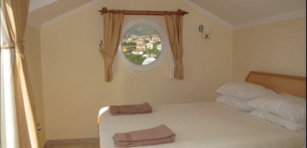 Фетхие: Villa TH20 by JoyLettings