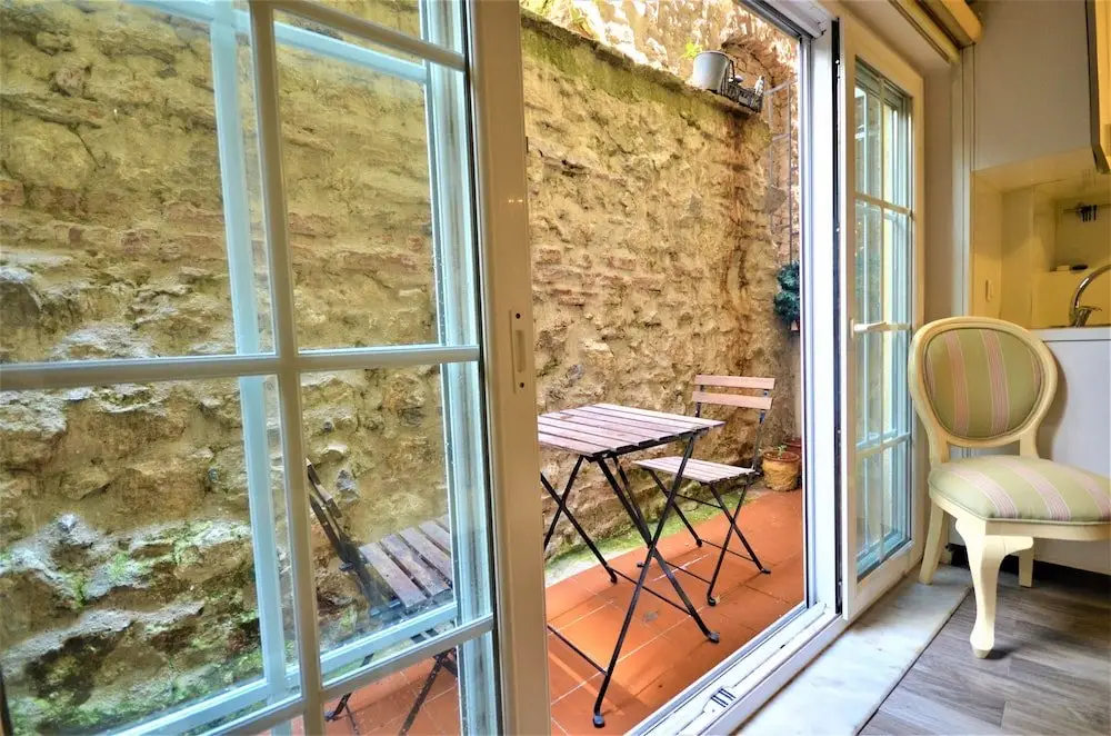 Стамбул: Backyard Of Galata