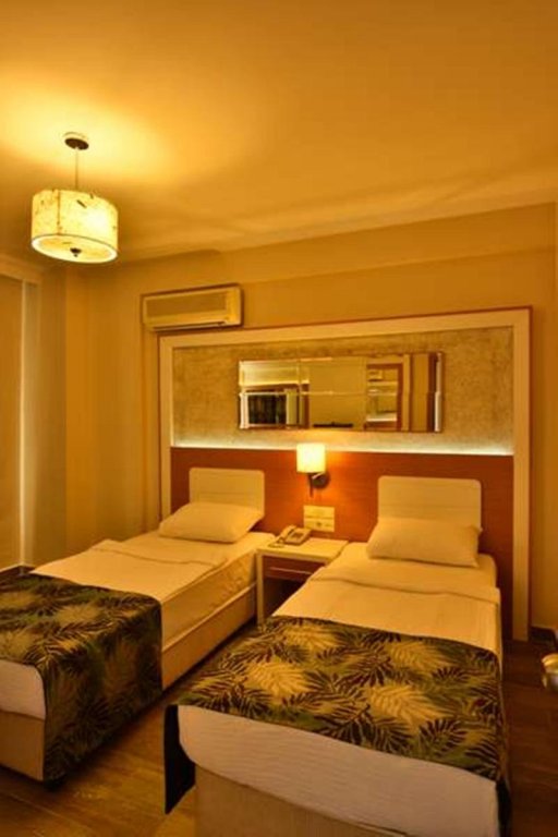 Анталья: Dolphin Family Hotel