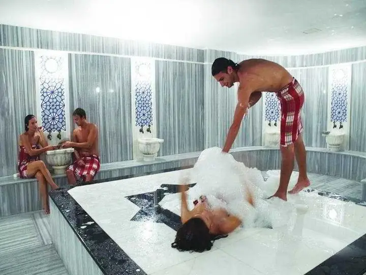 Кушадасы: Sahin Yuvasi