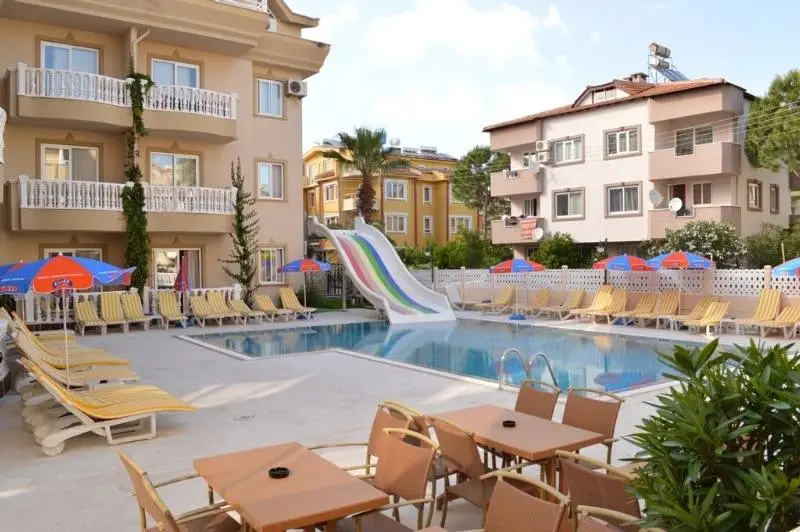 Мармарис: Apartamentos Maxwell 2