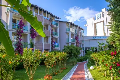 Sea Life Buket Beach Hotel — фото 1