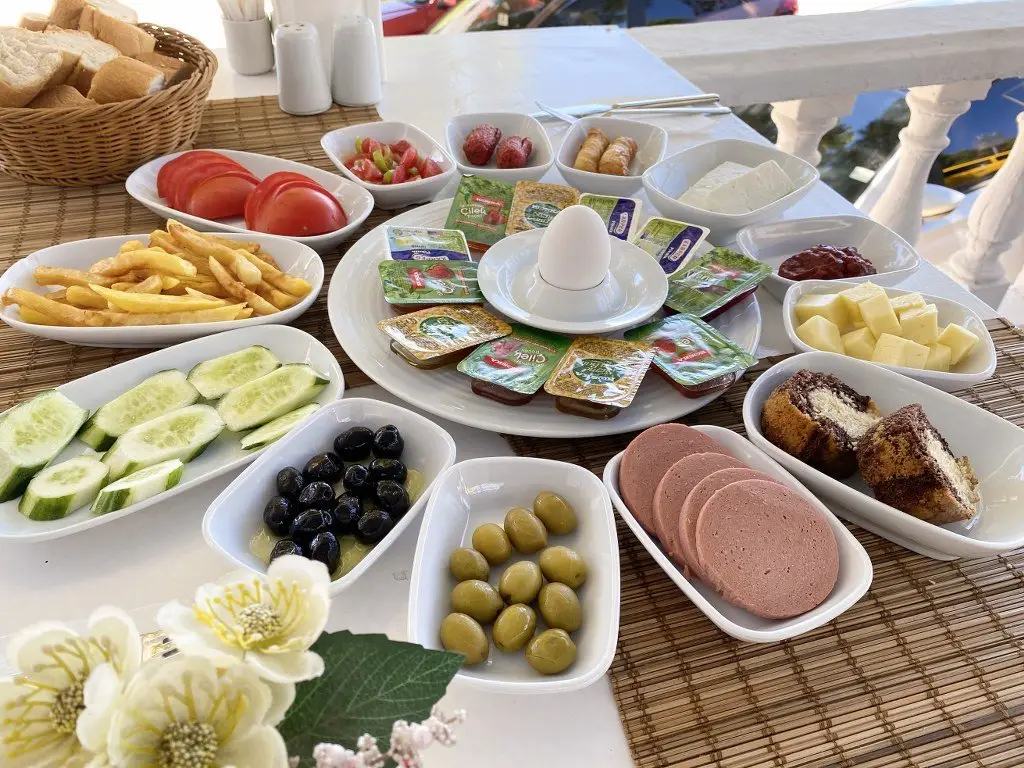 Чешме: Minerva Port Hotel