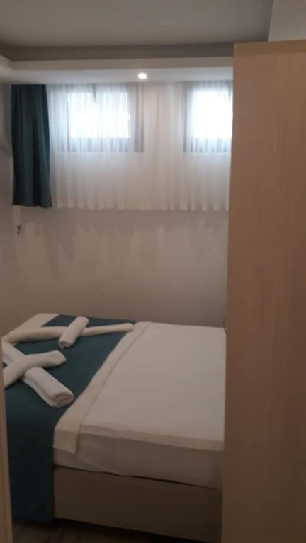 Бозджаада: Tenes Otel