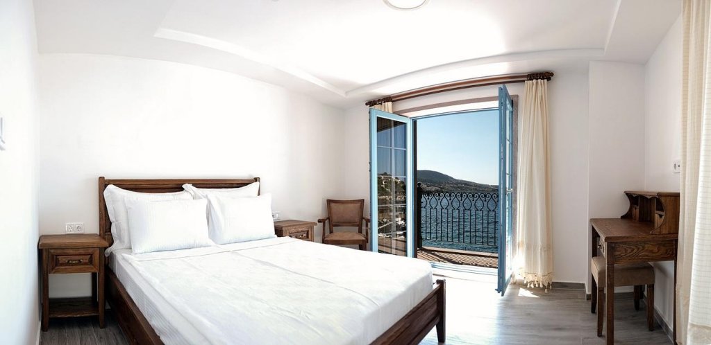 Mimas Marine Hotel — фото 1