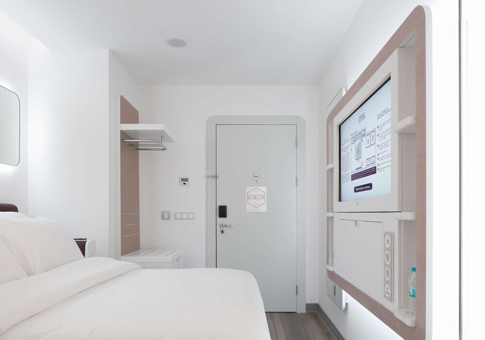 Арнавуткёй: YOTEL Istanbul Airport LANDSIDE, City Entrance
