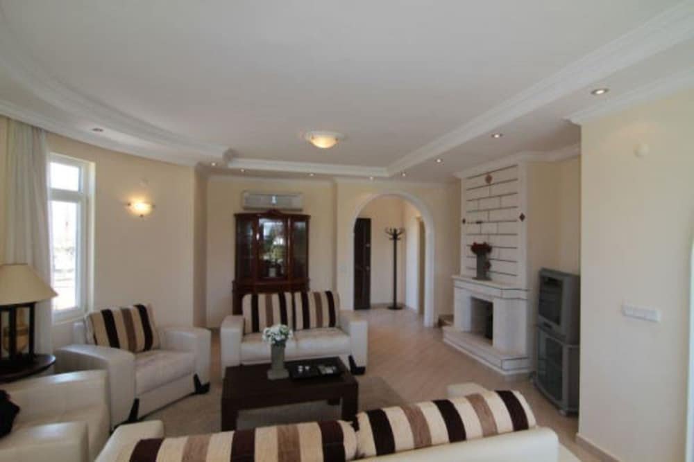 Аланья: Beautiful Villa With Private Pool, Close to the Beach, Alanya Villa 1029