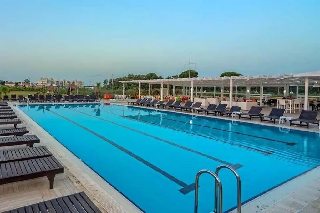 Кадрие: River Resort Hotel