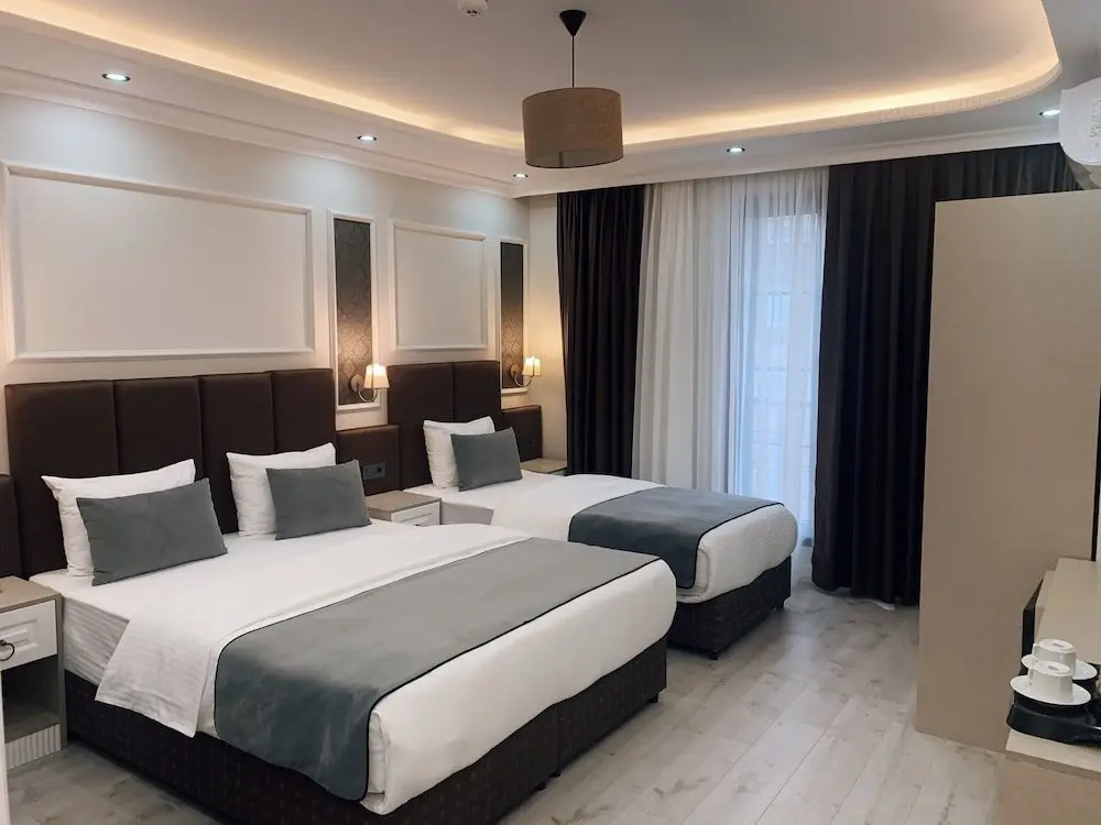 Арнавуткёй: FRT Airport Hotel