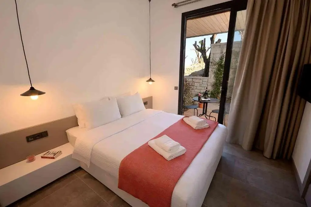 Чешме: Yerli Otel Alacati