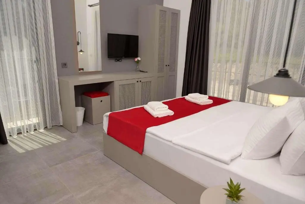 Чешме: Yerli Otel Alacati