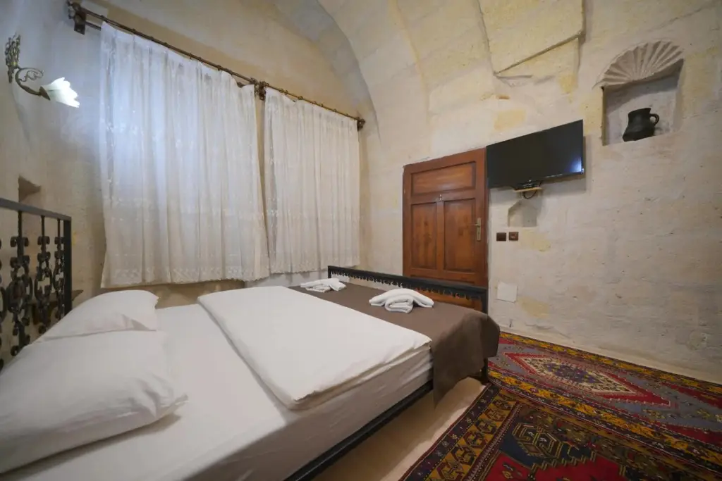 Ургуп: Megaron Cave Hotel