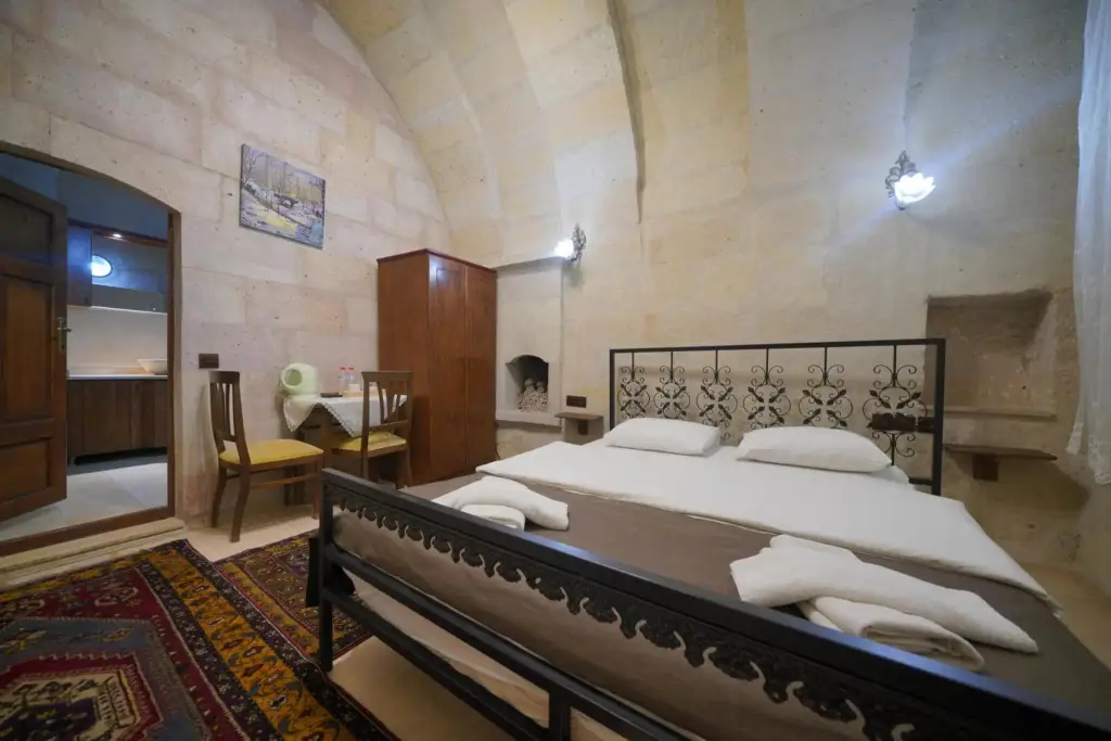 Ургуп: Megaron Cave Hotel