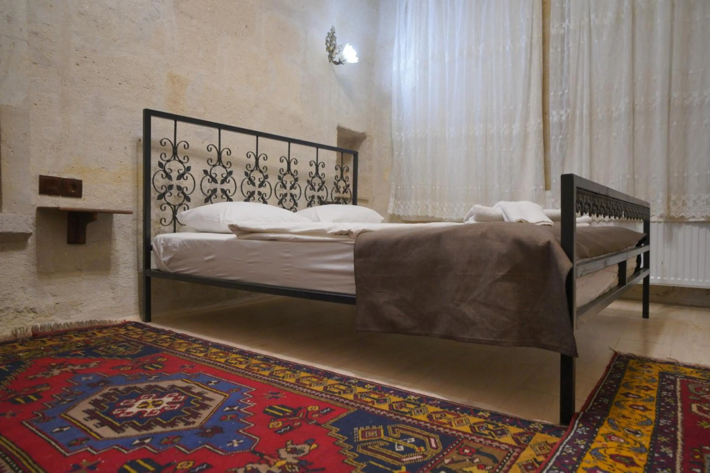 Ургуп: Megaron Cave Hotel