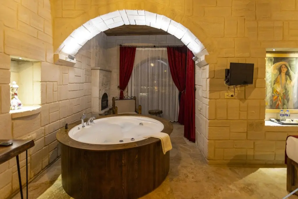 Ургуп: Megaron Cave Hotel