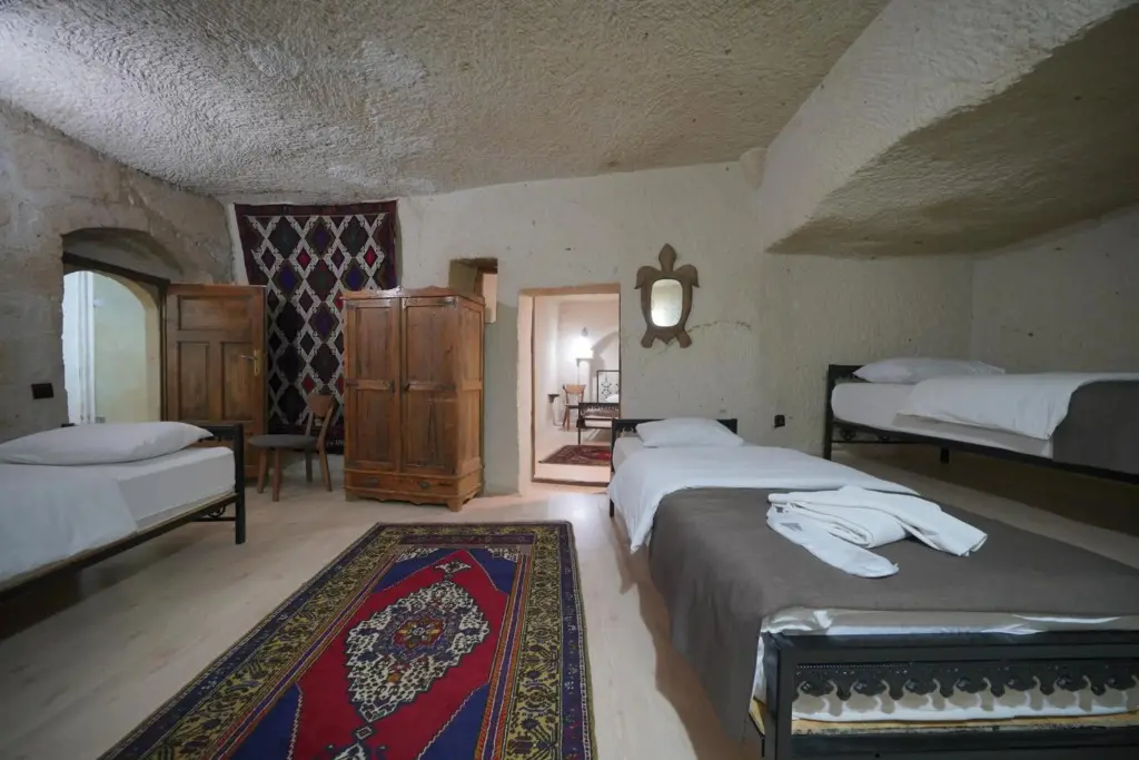 Ургуп: Megaron Cave Hotel