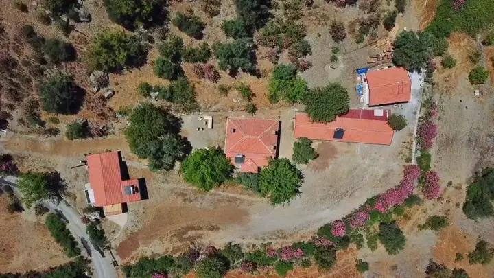 Гокбел: Iztuzu Homes