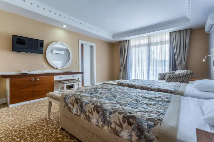 Чамьюва: Simena Holiday Village