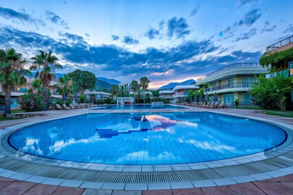 Чамьюва: Simena Holiday Village