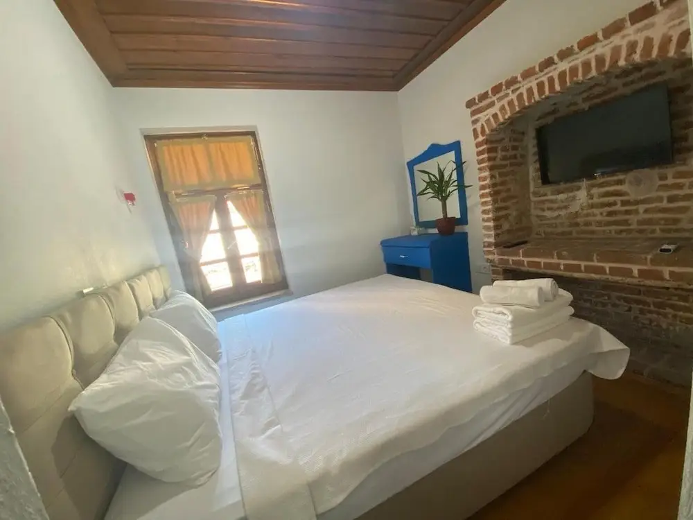 Чешме: Ayhan Otel
