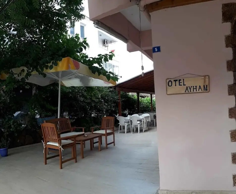 Чешме: Ayhan Otel