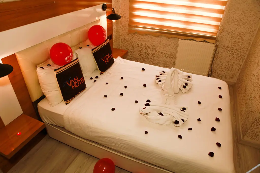 Ван: Van Hotel