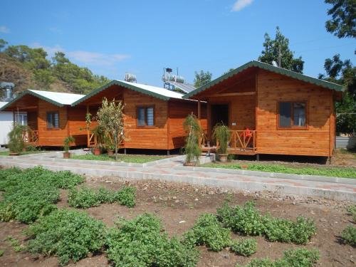 Чиралы: Kocakaya Pansiyon & Bungalow