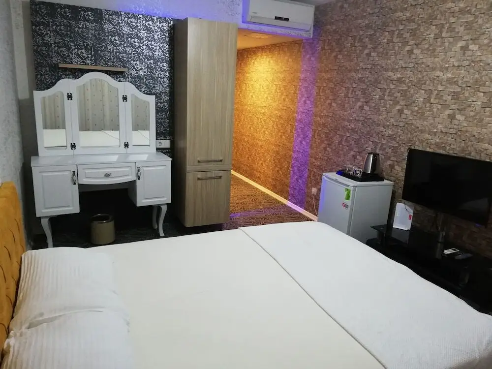 Стамбул: Pin Suites