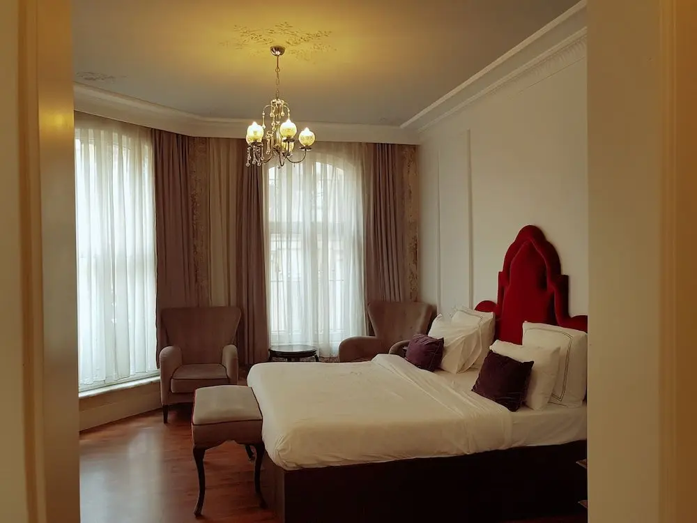 Стамбул: Original Fresco Wall Flat Near Galata Tower