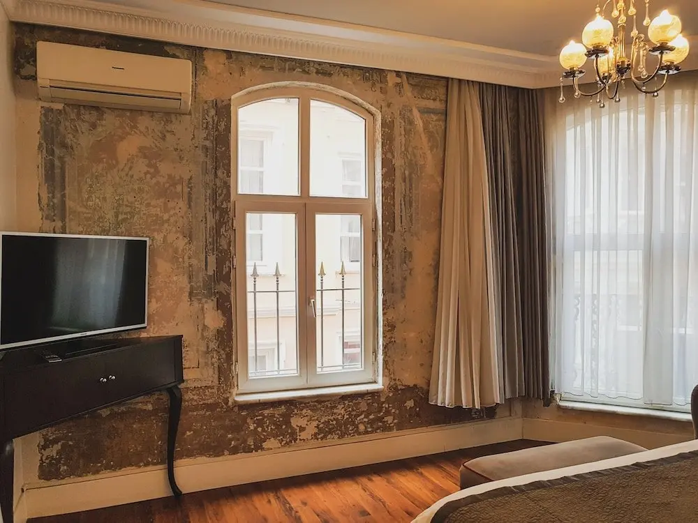 Стамбул: Original Fresco Wall Flat Near Galata Tower