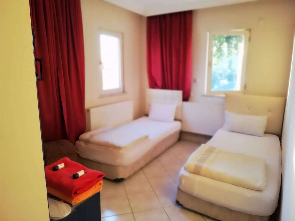 Есилова: Gorenser Otel