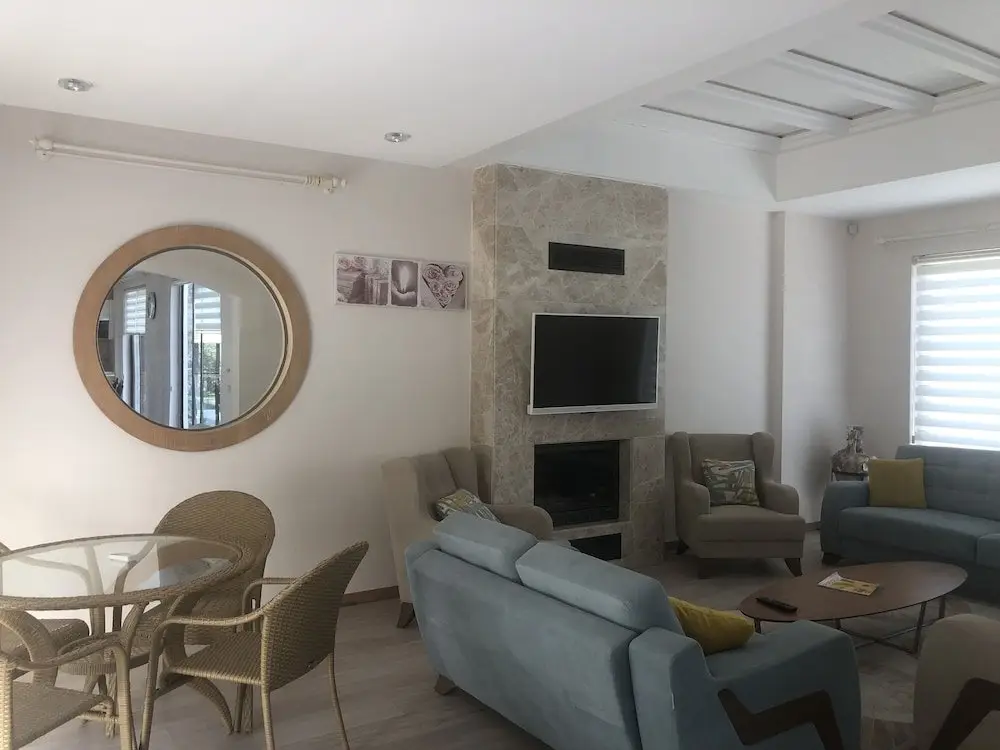 Торба: Demirci Villa Torba