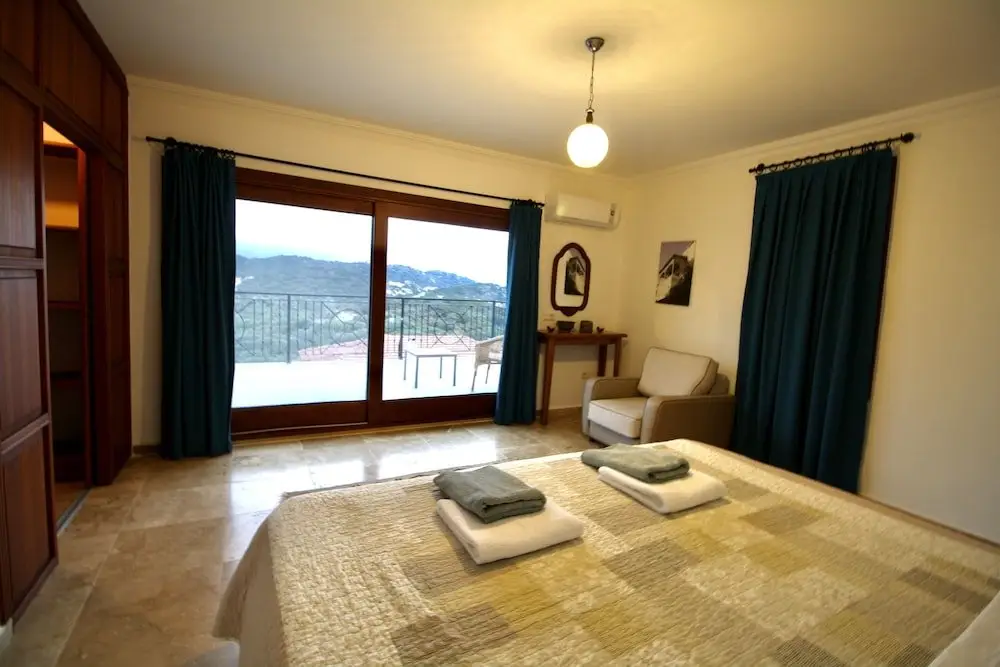 Каш: Villa With Fantastic Views in a Prime Location in Kas Peninsula