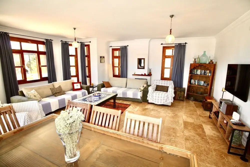 Каш: Villa With Fantastic Views in a Prime Location in Kas Peninsula