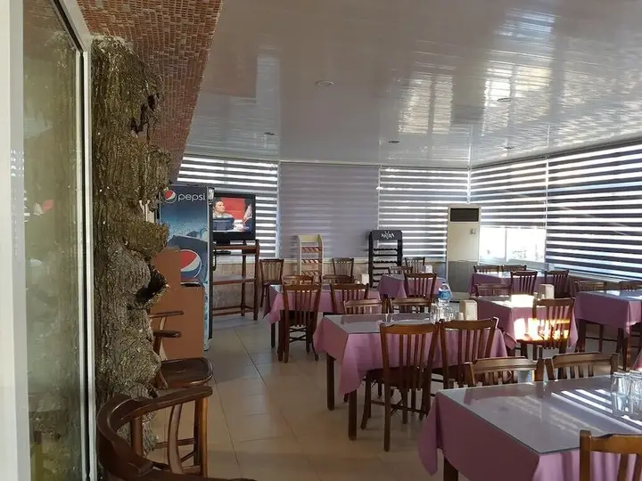 Айвалык: Lavinia Otel