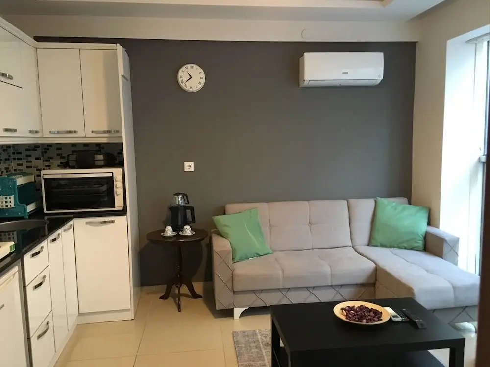 Измир: Roni Homes