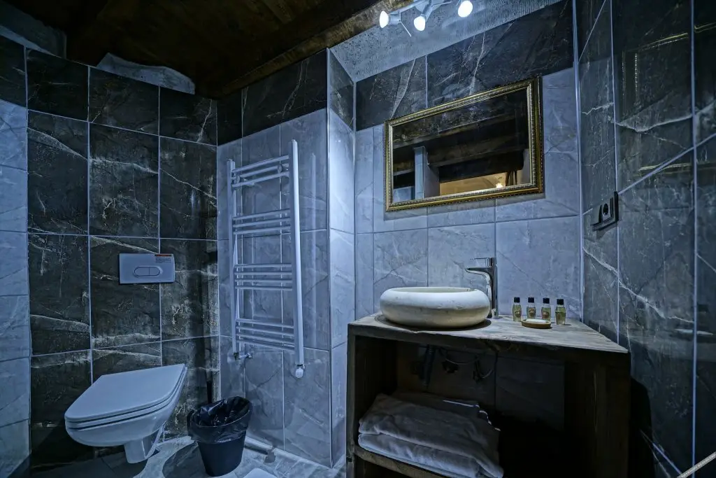 Аванос: Lemon Cave Suites And Coffee House
