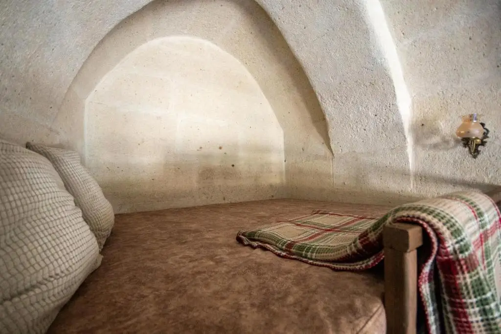 Аванос: Lemon Cave Suites And Coffee House