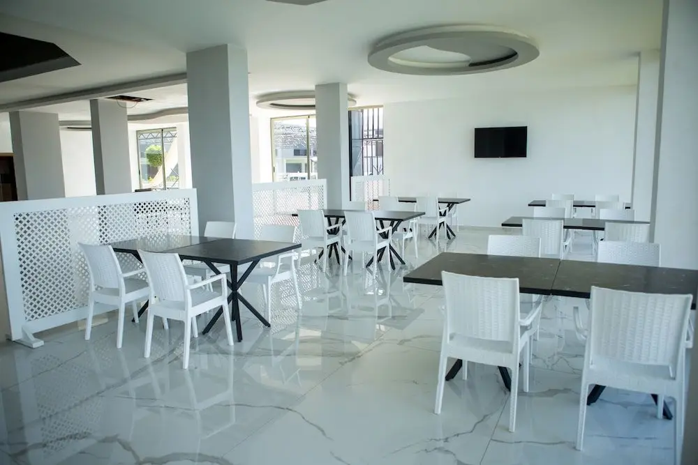 Бурхание: Aliento Hotel