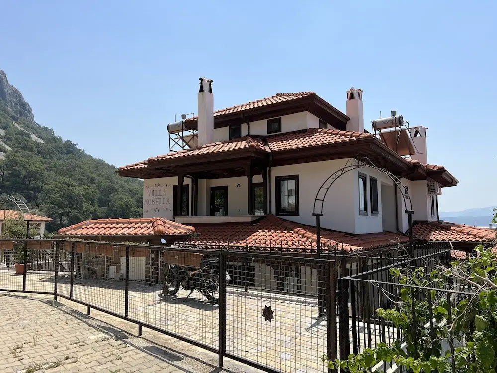 Акьяка: Villa Mobella