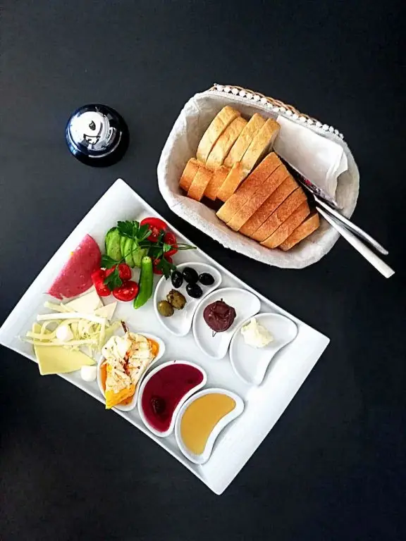 Арнавуткёй: Cois Inn Royal Hotel