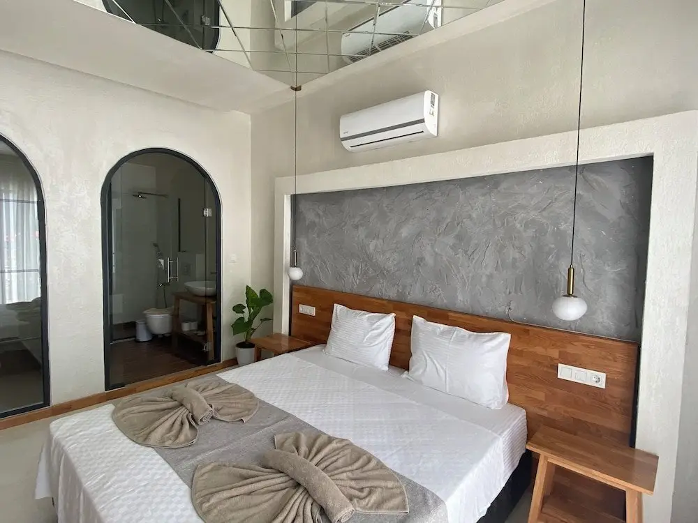 Фетхие: On Oda Oludeniz