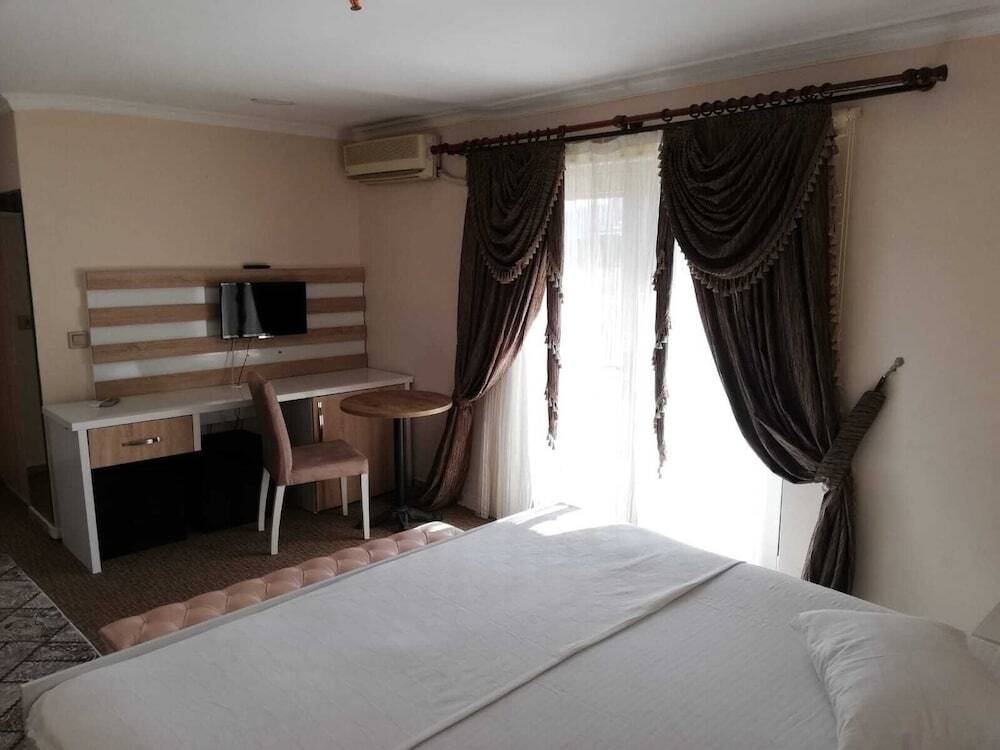 Измит: Otel Bostanci