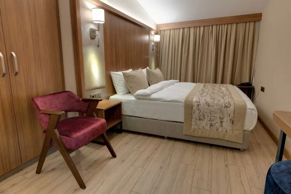 Арнавуткёй: Istport Hotel