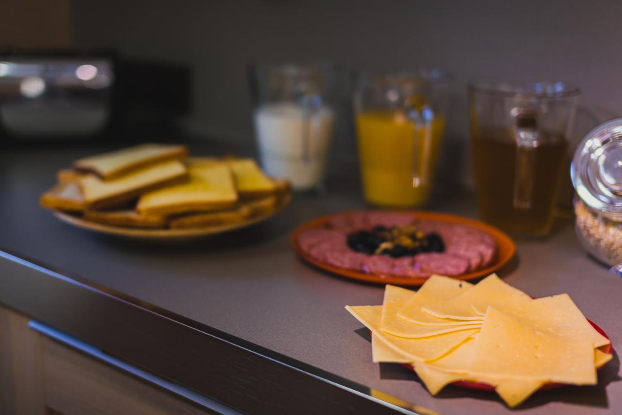 Мурманск: Отель Номера & Завтрак Rooms & Breakfast